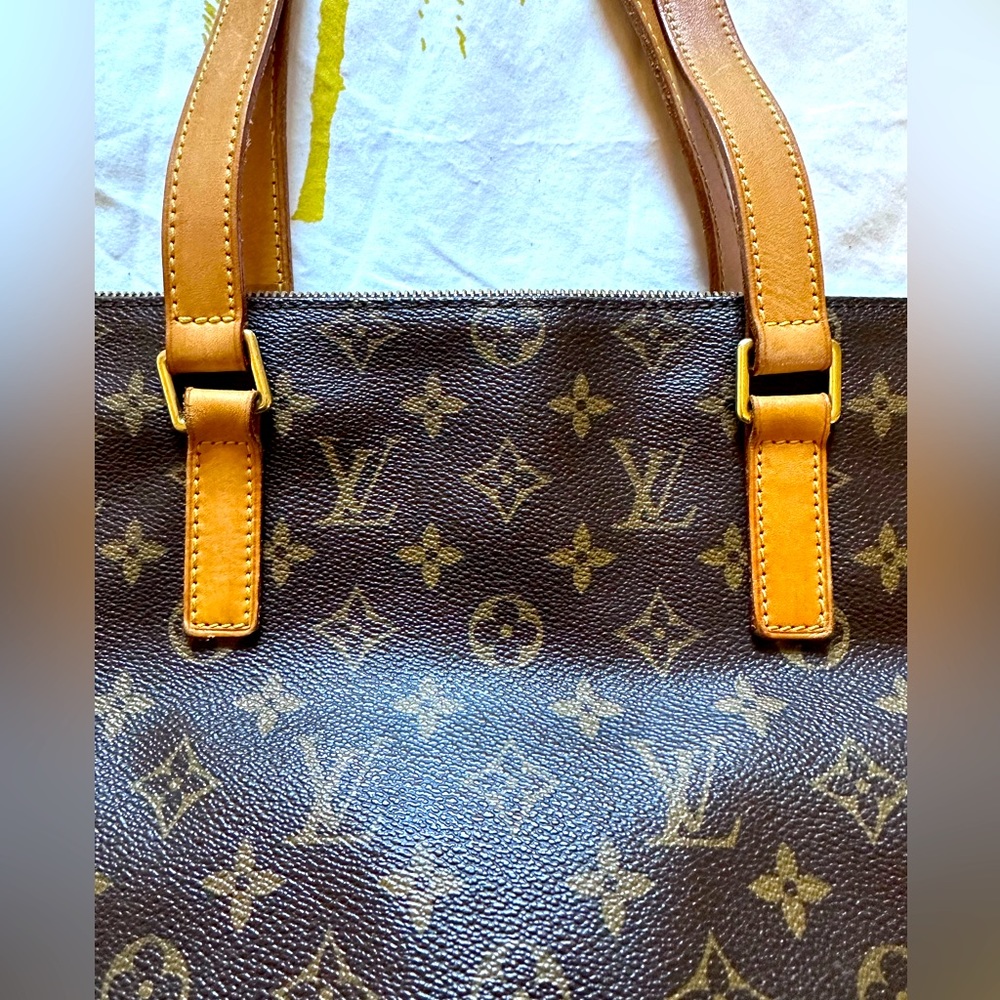 Authentic Louis Vuitton purse